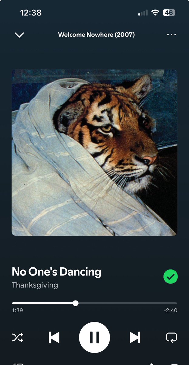 cloudnapping's tweet image. This album brings me a similar comfort that whatever, dad’s music does. Melancholy but soft and warm.
So beautiful.