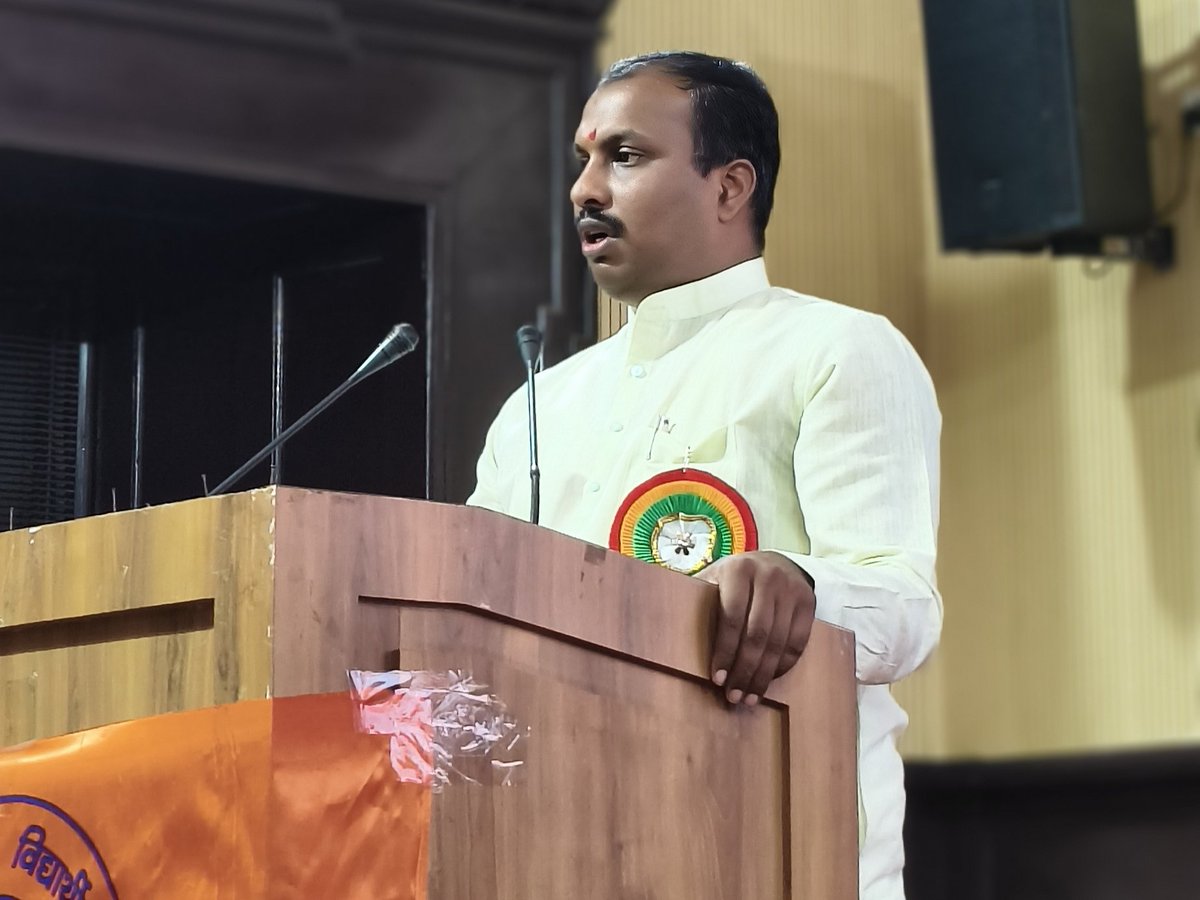 Abvp4Awadh's tweet image. अभाविप अवध प्रांत की &quot;नगर मंत्री, ईकाई अध्यक्ष/मंत्री बैठक&quot; केंद्रीय प्रवासी पूर्व क्षेत्र के क्षेत्रीय सह संगठन मंत्री श्री बाईलोचन साहू व पूर्वी उ.प्र. क्षेत्र के क्षेत्रीय संगठन मंत्री श्री घनश्याम शाही की विशेष उपस्थिति में संपन्न हुई।...