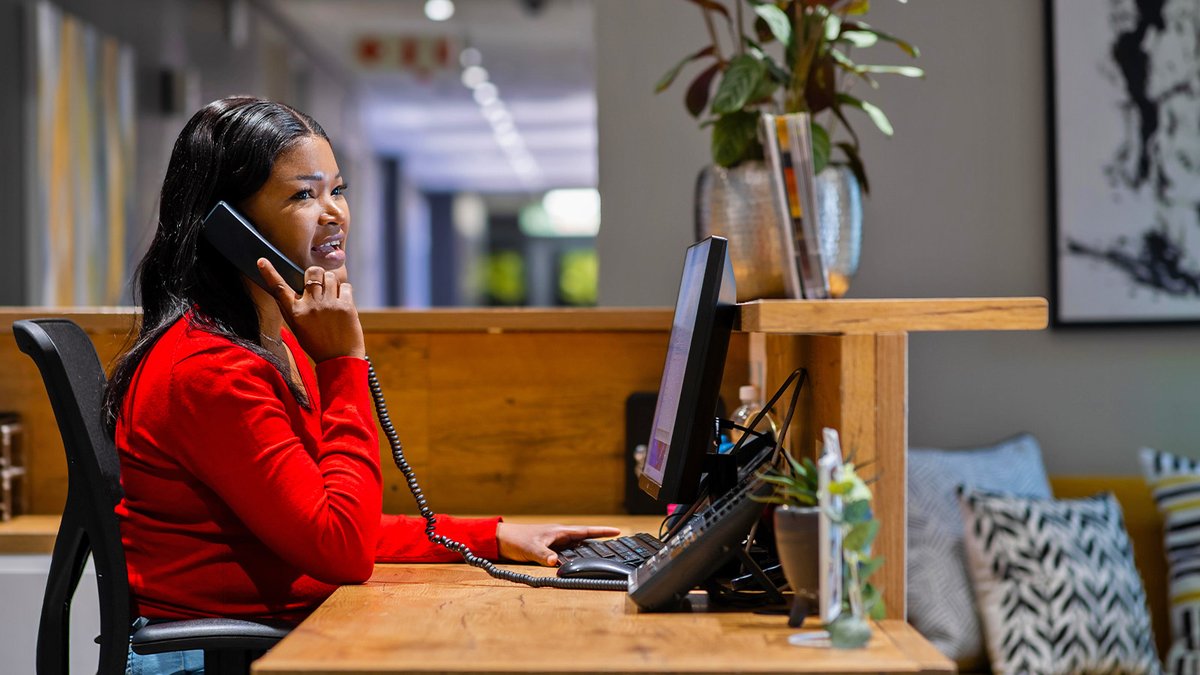 All work. No hassles. Arch Collab offers flexible co-working, executive office suites &amp; virtual offices at <a href="/MelroseArch/">Melrose Arch</a>. Ready-to-use from day one. Book now: melrosearchofficespace.co.za/co-working-ful… #ArchCollab #Promo