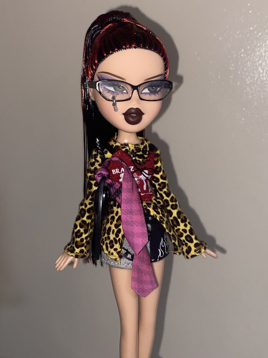 charmzkumi's tweet image. unfortunately jade wont be seen in this outfit #ever #again... it's #hers now &amp;lt;3🙂‍↕️↕️
