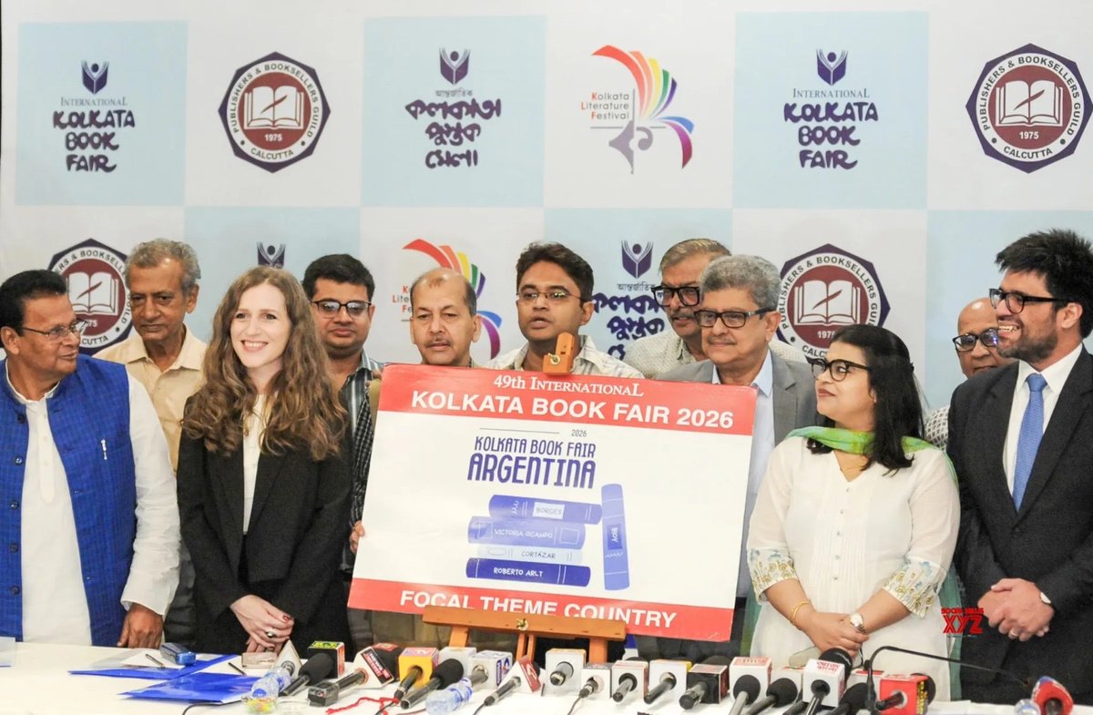 CaucinoMariano's tweet photo. We are proud to announce that, in a historic first, Argentina will be the Focal Theme Country at the 49th International Kolkata Book Fair. West Bengal and Argentina are united by links of art, football and culture, and this participation is a new page and a wonderful testament to that friendship. We hope to see you all in Kolkata for the inauguration of the Fair and our Pavilion on January 22nd!