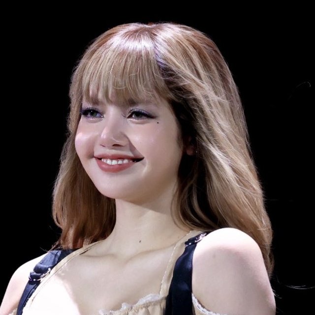 vocês não sabem a sensação de querer apertar essas bochechas da lili até amassar a cara dela, eu fico doente