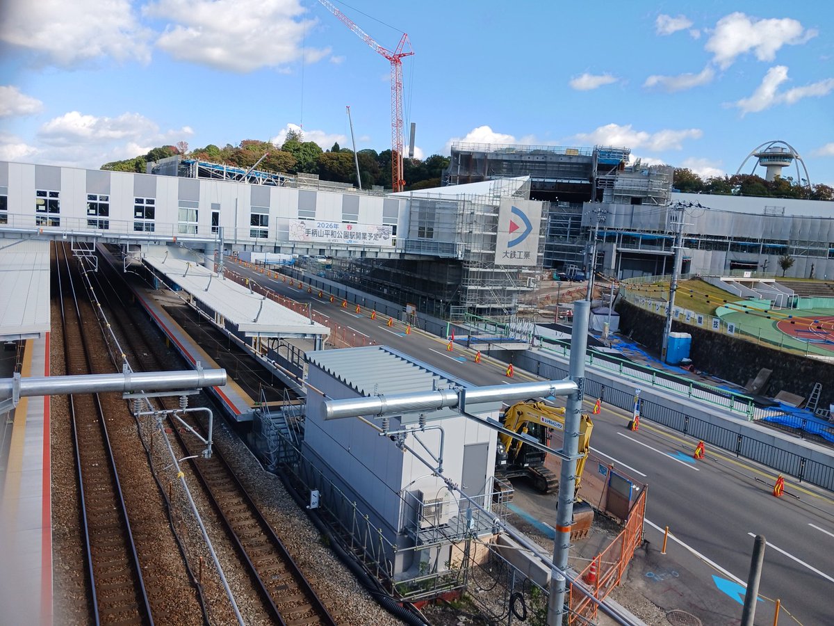 _enkohearts_'s tweet photo. 手柄山平和公園駅、もう半年後くらいに完成するんか!?
遊園地在った頃が���のどかに見えるなぁ🤔 https://t.co/V0ViA50Ss4