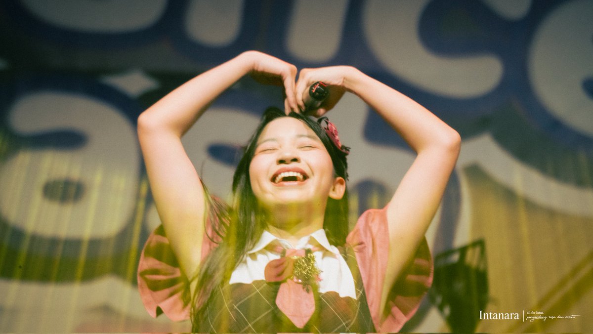 1ntanara's tweet photo. I will love you 'till the world stops turning
📸 @N_IntanJKT48
#Intan #JKT48 #Intanara #penyambungrasadancerita https://t.co/72Qcpi2uKY