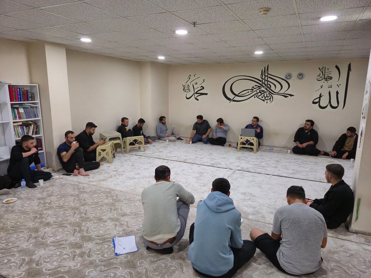 📍İshak Paşa Yurdu 

Öğrencilerimizle "Kendini İnşa Etmeden Toplumu İnşa Edebilir misin?" Konulu sohbet gerçekleştirdik.
#GSBYurtları