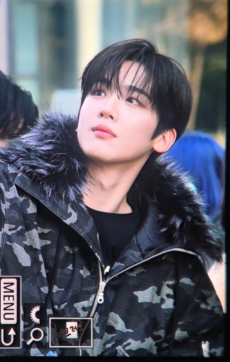 251105 쇼챔

팬매님 잘생겼네여..🩷

#위아이 #WEi #김요한 #KIMYOHAN