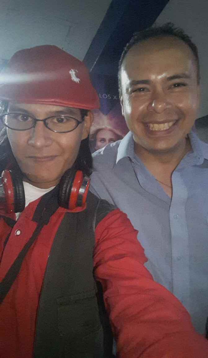 I’m right here. 🙌🤩