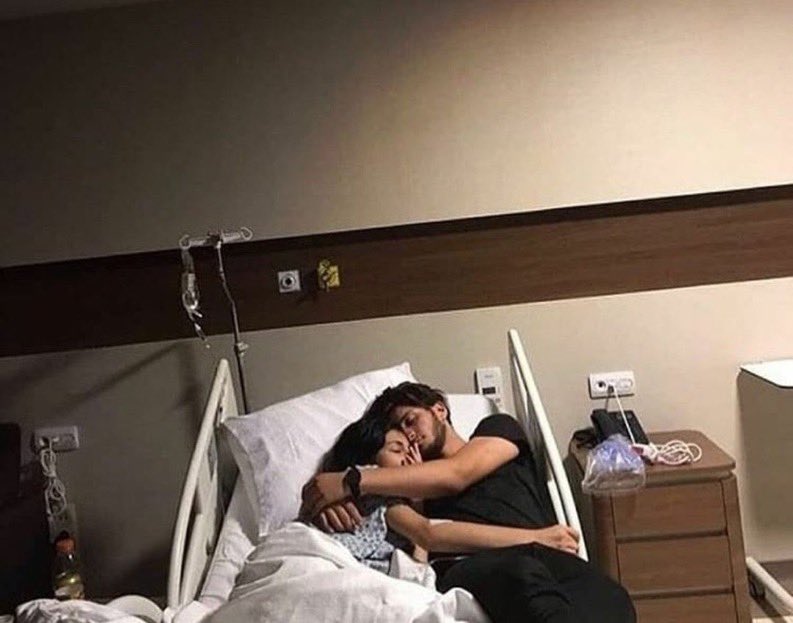 Unutmayın.. doğru kişi sizi asla yalnız bırakmayacak.