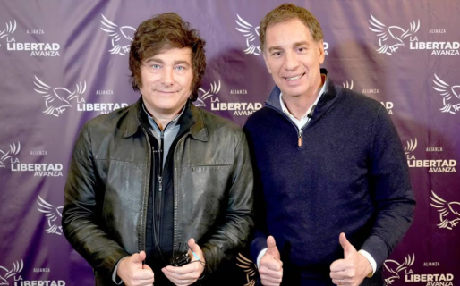 ElComodorense's tweet photo. #Nacionales | Diego Santilli ya empezó a contactar a gobernadores para negociar su apoyo a las reformas
https://t.co/UE3JCj03Hp https://t.co/TrTaOs1WR2
