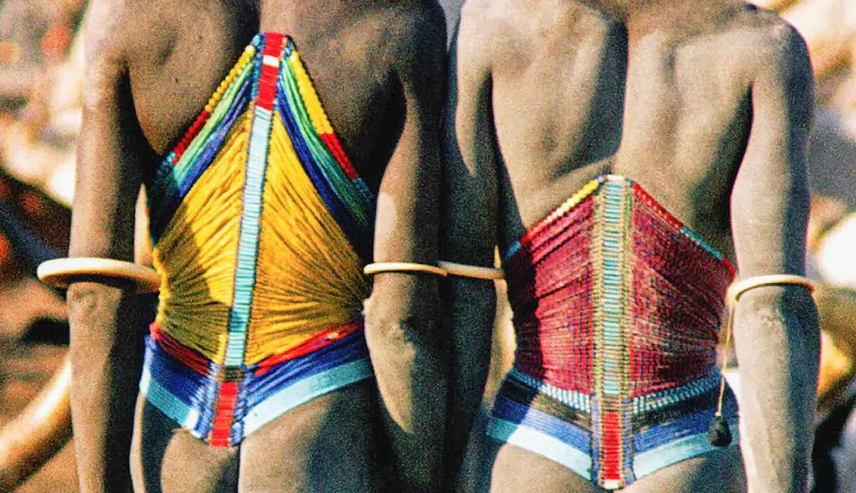 tyrannyblck's tweet photo. Dinka men of South Sudan in malual corsets https://t.co/R6Ogq48zWq