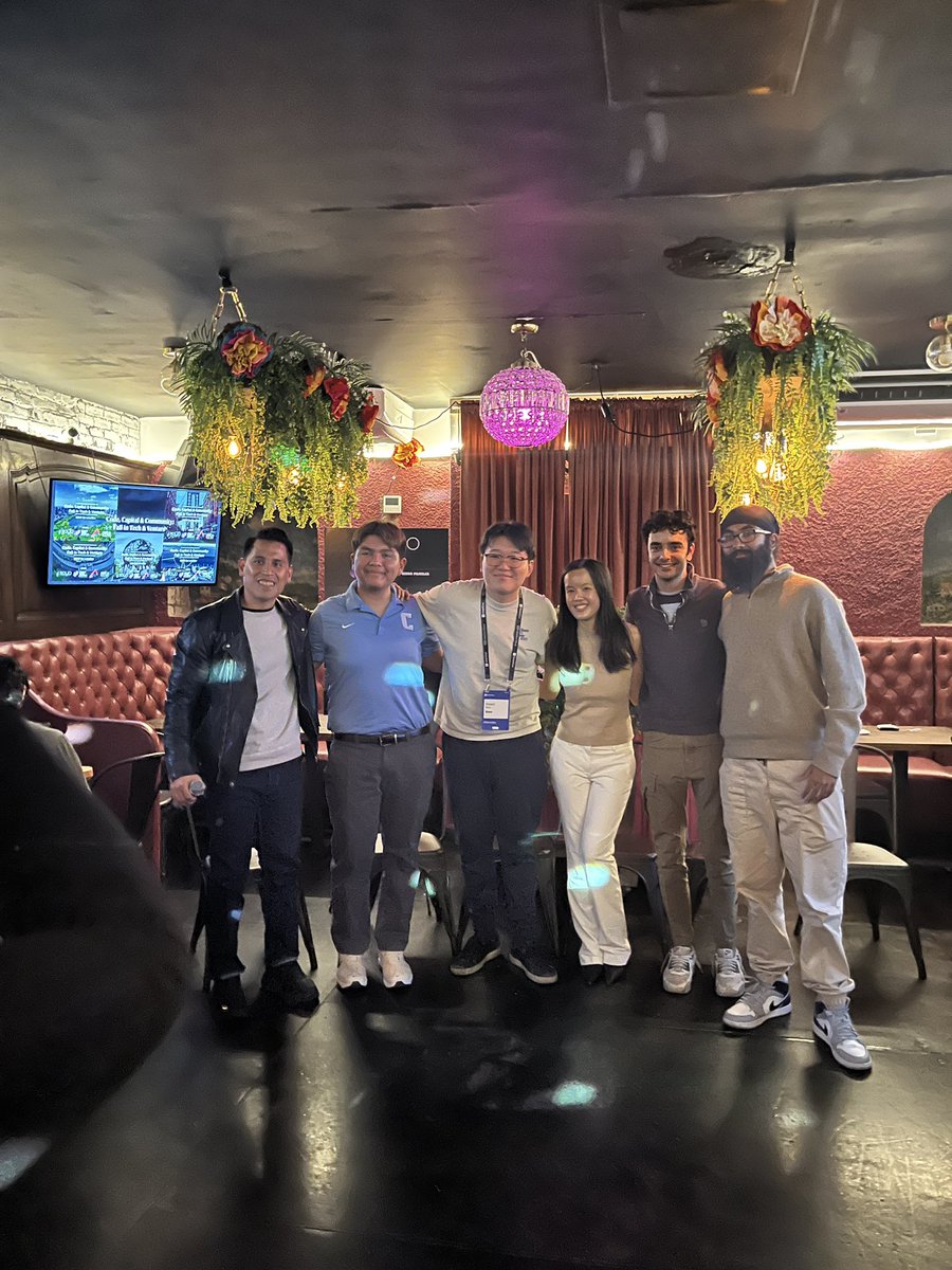50FiveBC's tweet image. Great time at the NYC mixer hosted by Rayo Capital and @standwithcrypto 

Great to sit on the panel with other student-led blockchain initiatives with peer clubs