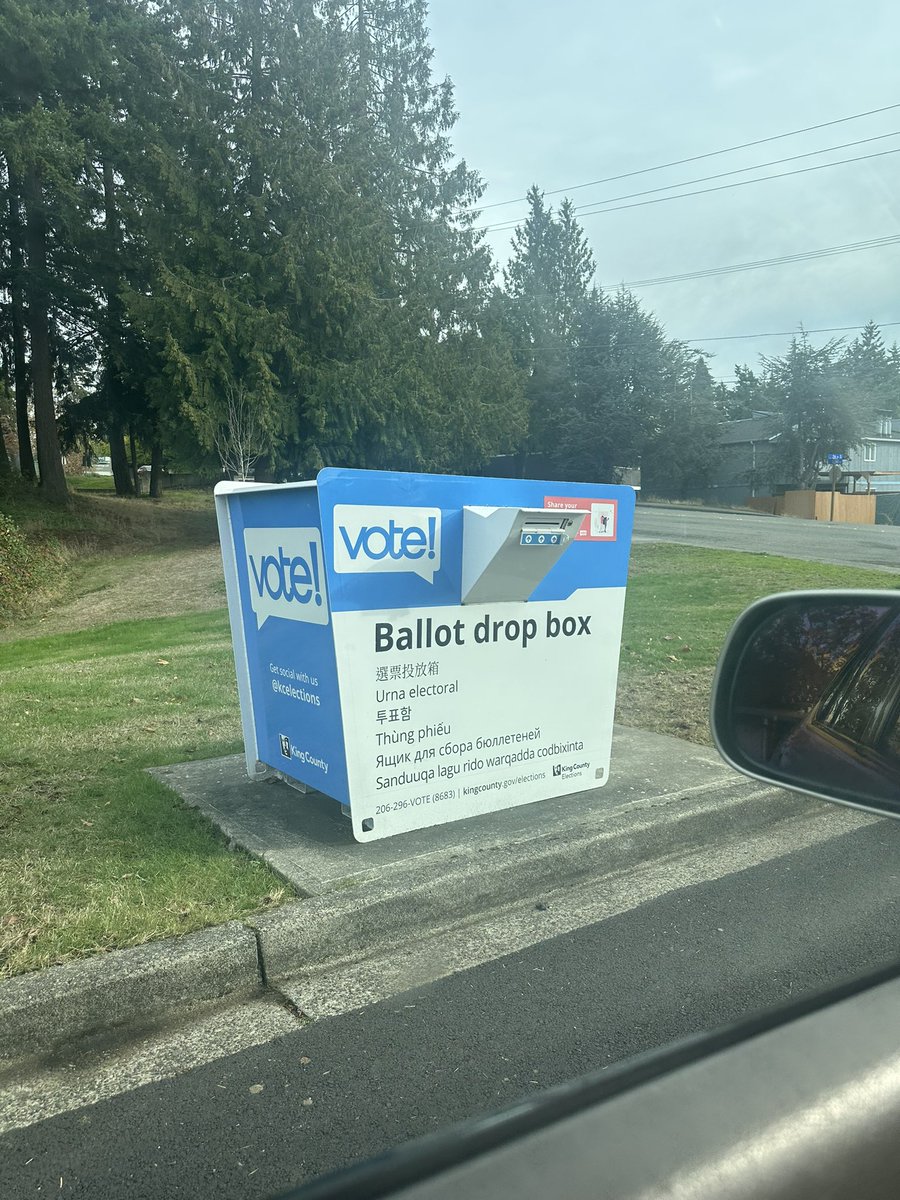 MaritimsKelvin's tweet photo. it's Election Day Washington : a ballot box sits randomly on the street—no security officers, no returning officer. Voters simply drive up, drop their ballot, and go. Furthermore, people had an option to vote three weeks early.
For the past month, that ballot box has been on the street without a single doubt of fraud or vandalism.
Now, try to imagine that exact scenario in Kenya! The very next day, the box would undoubtedly be full of fake ballot papers or vandalized. #GithinjiDelivers #nikujaributu