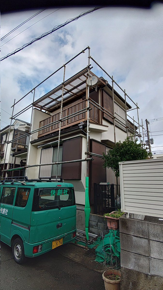 kaisousya's tweet photo. 福生市外壁塗装 戸袋張替え工事 https://t.co/RDnvk6l3pg