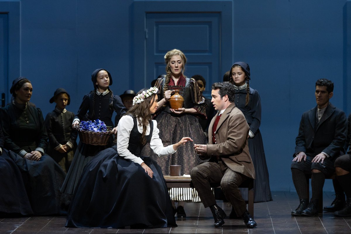 sharmillfilms's tweet image. Bellini’s La Sonnambula opens in Australian cinemas this weekend,  starring soprano Nadine Sierra (@nadinecsierra) as Amina and tenor Xabier Anduaga (@xabieranduaga) as Elvino. Limited sessions available.

#MetOpera #LaSonnambula #Opera #Bellini