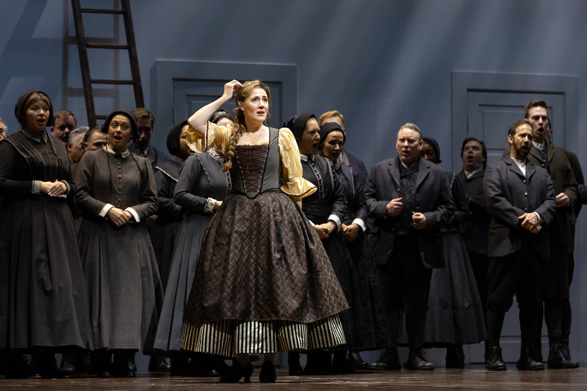 sharmillfilms's tweet image. Bellini’s La Sonnambula opens in Australian cinemas this weekend,  starring soprano Nadine Sierra (@nadinecsierra) as Amina and tenor Xabier Anduaga (@xabieranduaga) as Elvino. Limited sessions available.

#MetOpera #LaSonnambula #Opera #Bellini