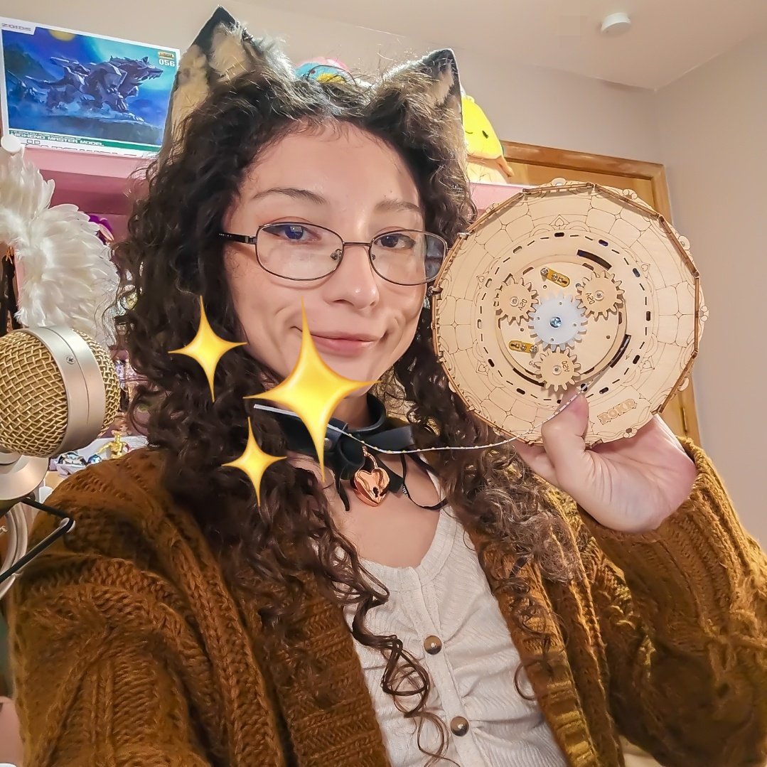 ItWhiskar's tweet image. Hai! Streaming now come hang out with me ? ;3 working on this some more tonight! #geeky 
Itwhiskar.com