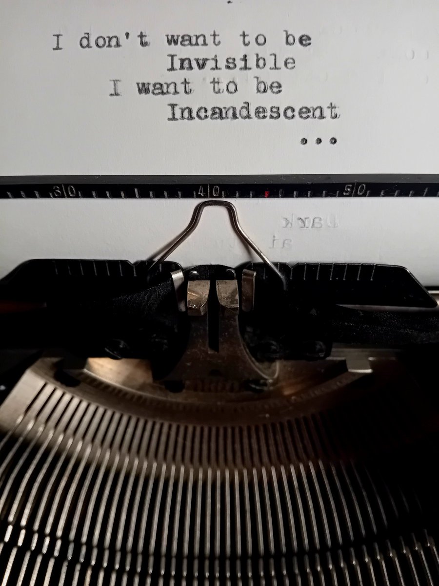 EmmaRugg's tweet image. I don't... #typewriter #typewritten