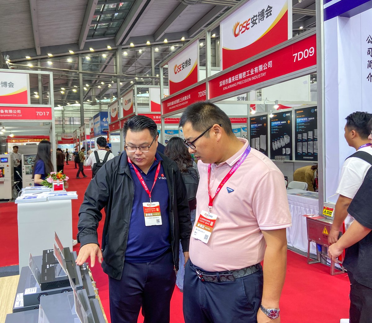 vsolution_fttx's tweet image. 🔌✨ #CPSE2025 Success! VSOL wraps up a standout showcase in Shenzhen (Oct 28-31). Our 24-Port PoE MDU stole the spotlight with 10G PON compatibility, PoE+ power &amp;amp; enterprise-grade protection. #VSOLInnovation #NetworkingSolutions