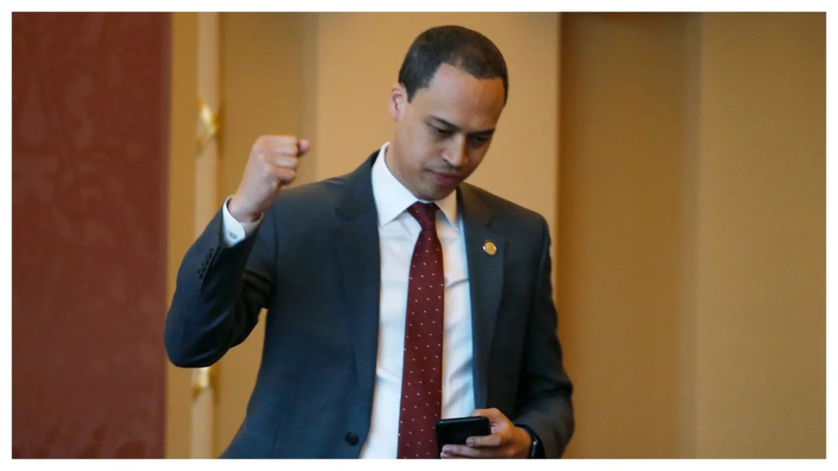 BREAKING - Jay Jones is the projected winner in Virginia Attorney General race 

🔵 Flip