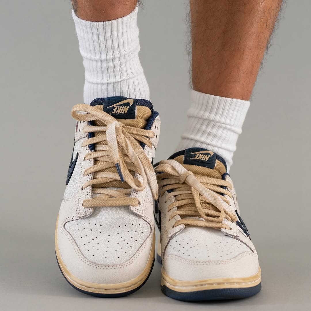 JustFreshKicks tweet media