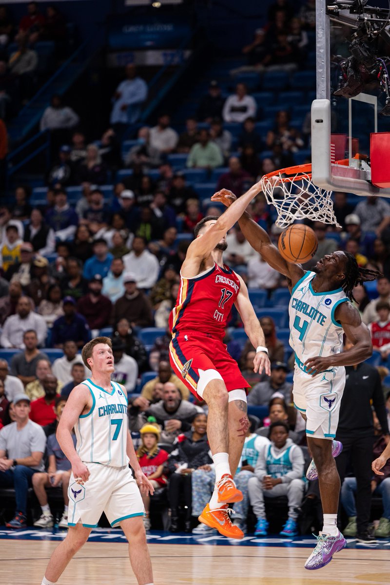 how do you say poster in Croatian? 

<a href="/KarloMatkovic15/">Karlo Matković</a>