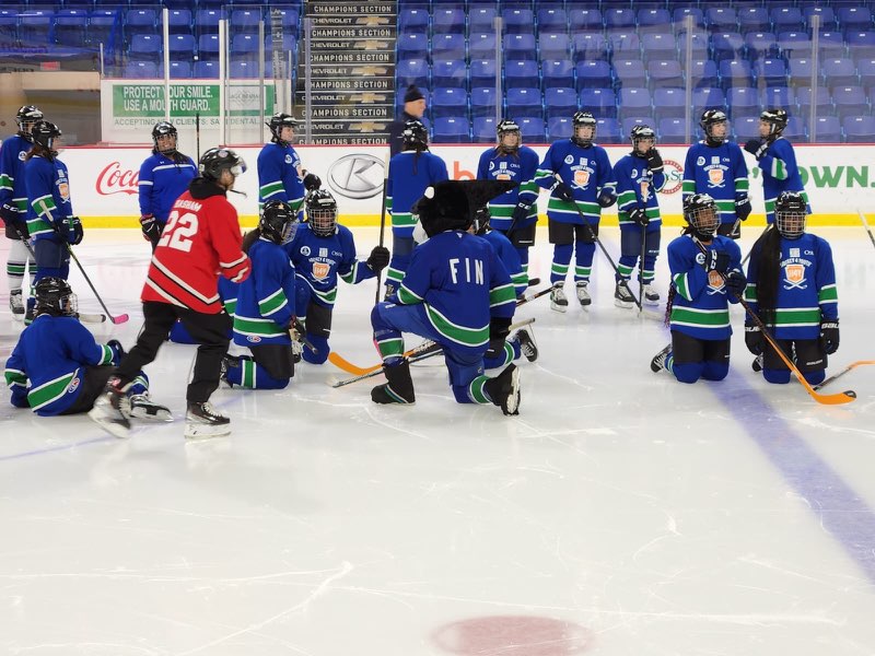 LangleyRCMP's tweet image. Proud to launch the new Hockey4Youth initiative in partnership with the Langley School District, Township of Langley and the Canucks for Kids Fund. This collaborative program introduces the game of hockey to Langley students free of all cost barriers. Thanks to all our partners!