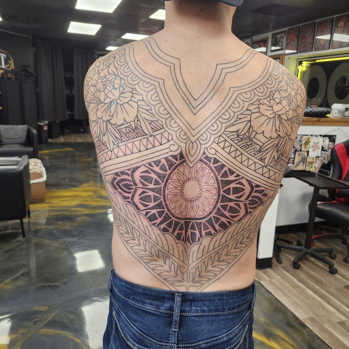 In the process of making a Non Fungible Body 🙄😅