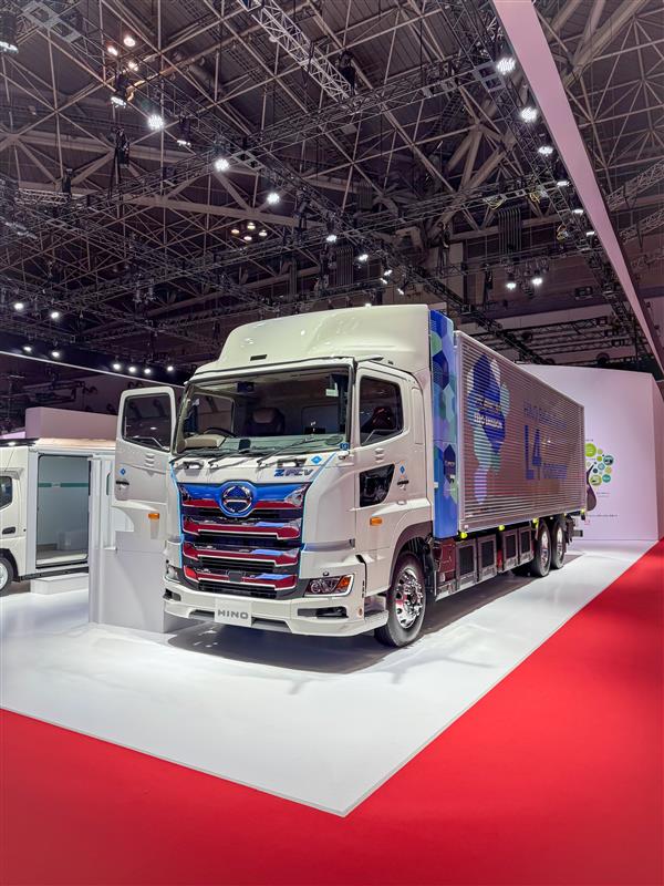 日野自動車株式会社 on X