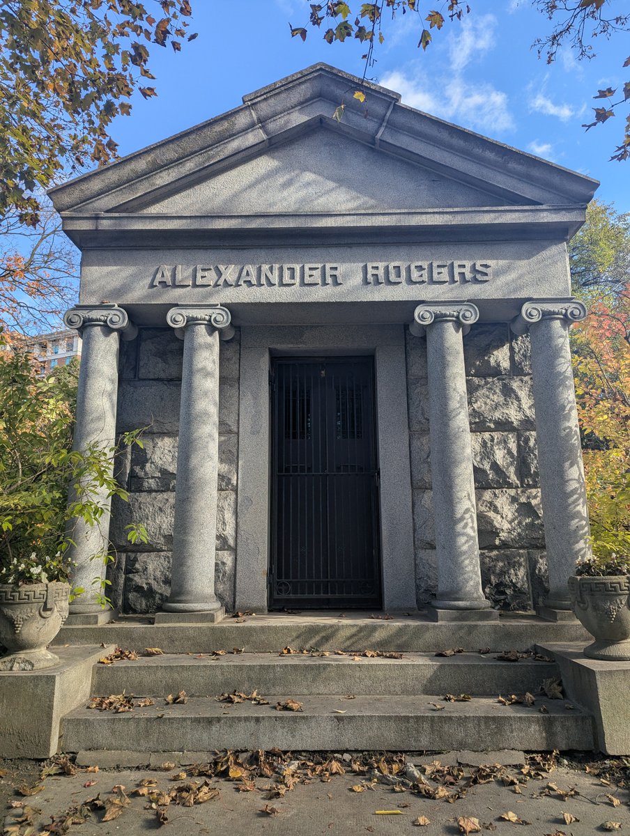 daniplaysfair's tweet photo. Went to the crypt of Mr Rogers and begged him to extend Bo Bichette by haunting Rogers Communications like the ghost of Christmas past https://t.co/aluCDY5Q5c