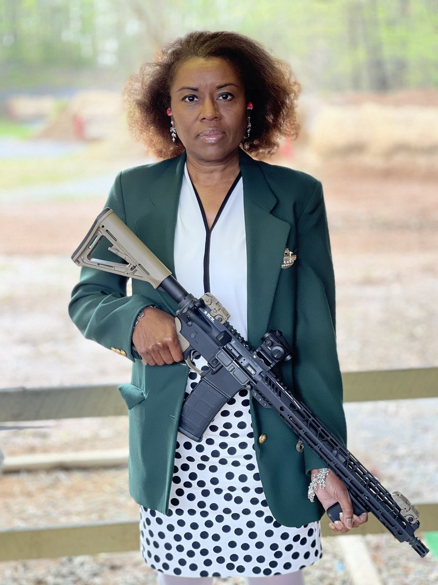 9mmsmg's tweet image. I&apos;m speechless, I can&apos;t believe the anti-Trump black woman with a hyphenated last name didn&apos;t bring it home for the GOP in Virginia. I would have thought that would have motivated Republicans to rush to the polls.

It&apos;s like you&apos;re trying to lose.