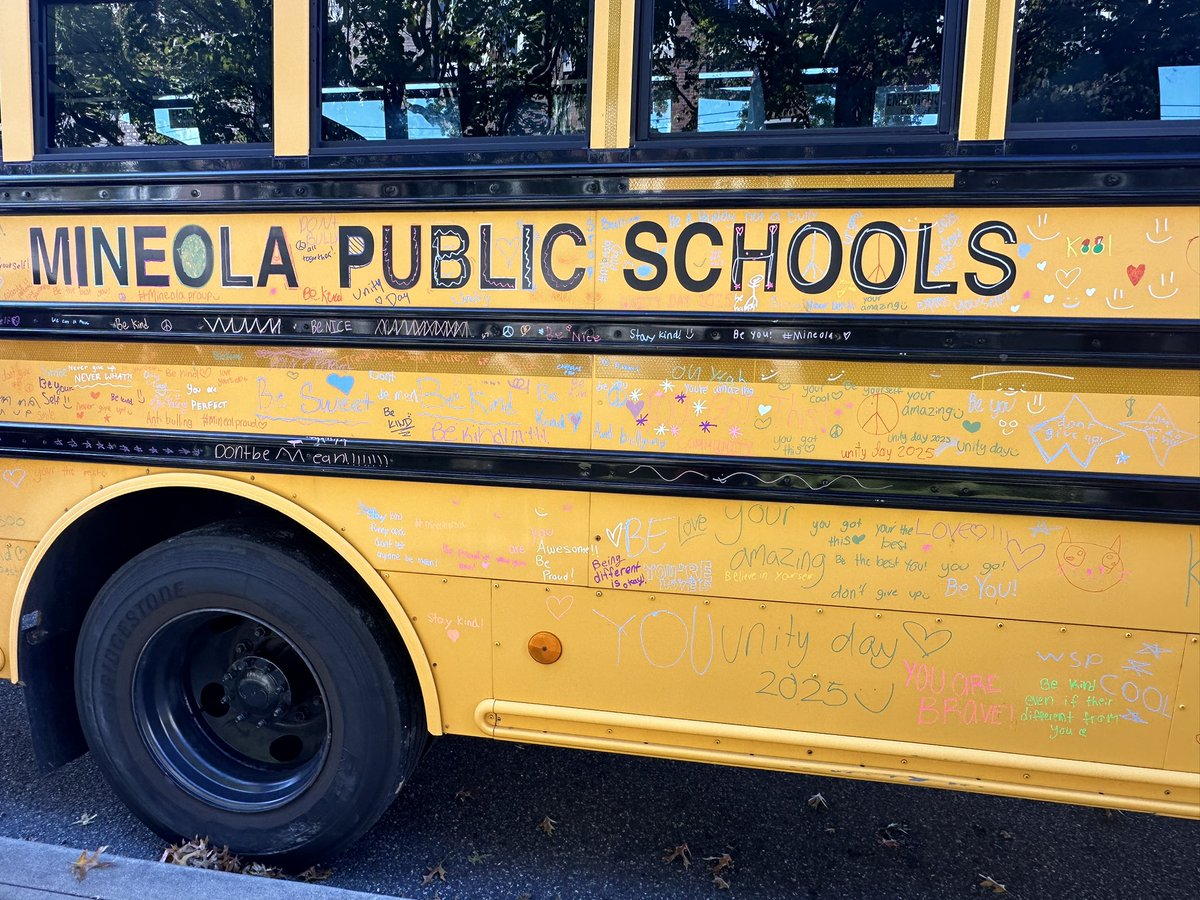 missdeliso's tweet image. “Individually, we are one drop. Together, we are an ocean.” 
-Ryunosuke Satoro
#unityday2025 #MineolaPRIDE #community