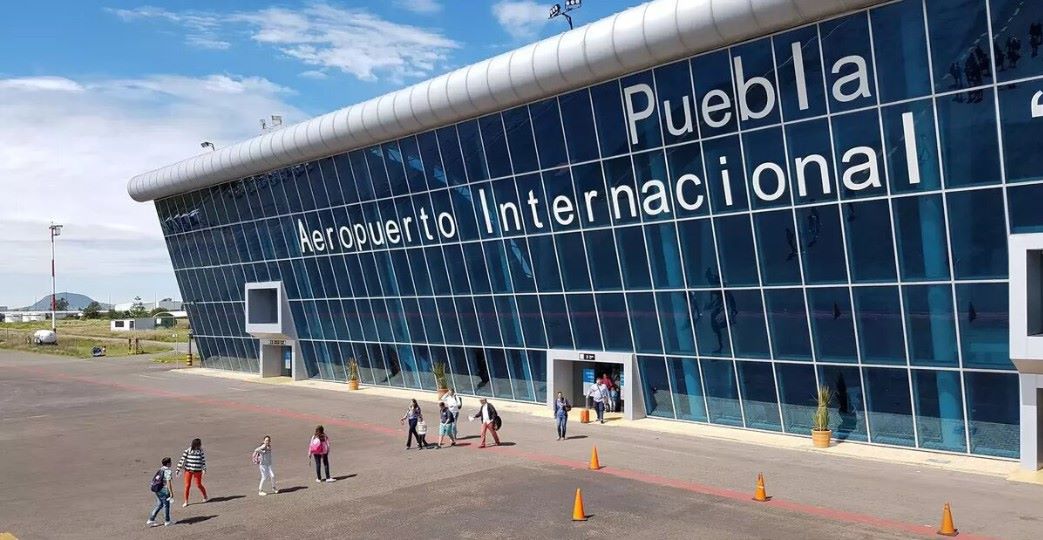 La aerolínea #Volaris pondrá en marcha su vuelo 1399 de #Puebla a #Guadalajara <a href="/Aeropuerto_GDL/">Aeropuerto Internacional de Guadalajara. IATA: GDL</a>, parte de las 5 nuevas rutas de las 48 que se ofrecen desde la terminal aérea jalisciense y la cuarta desde Puebla.
urbeconomica.com.mx/sectores-econo…