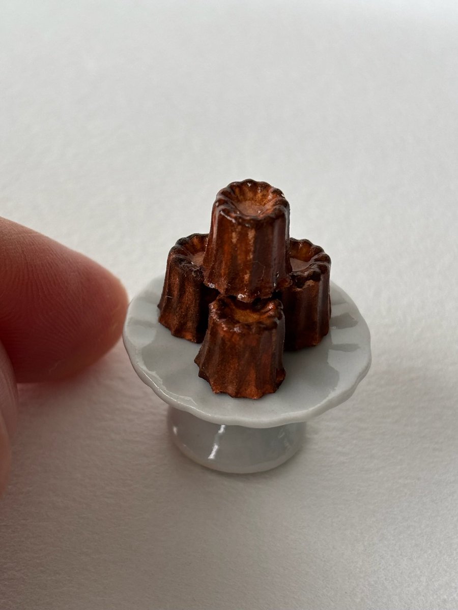 カヌレページ 焼きたてカヌレ パティスリーパダクシオン (@pas_daction