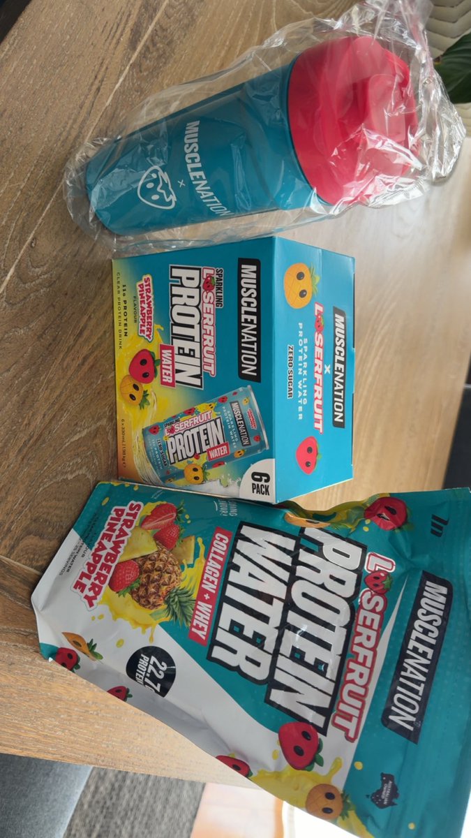Grxnte's tweet photo. Big thanks to @Loserfruit and @MuscleNation for the giveaway on stream — super pumped to have won! Can’t wait to try everything out 💪🍓🍍 https://t.co/6o74ed2NFO
