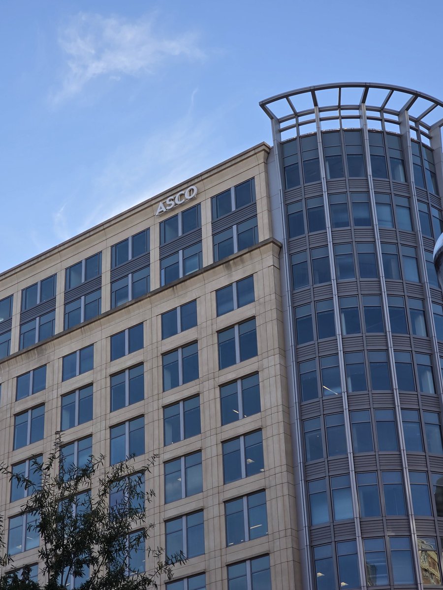 ZaidAR_MD's tweet image. Incredibly excited to attend the 2025 Conquer Cancer Scientific and Career Development Retreat @ASCO HQ!

Thankful to @ConquerCancerFd for creating such a meaningful platform that supports early-career investigators and fosters collaboration, mentorship, and innovation.