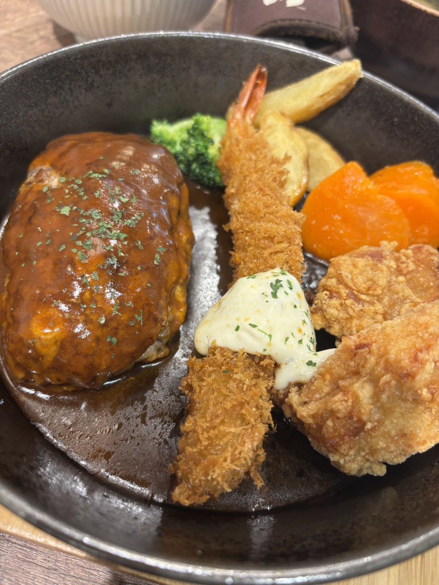 hisyoo__hosi's tweet image. ・
 ︎︎  ▎ひしょお × ゆうな 男女duo 🌟🐦‍🔥

      » 11 / 5  18:00 - 20:30  6連戦

     ⤿ 🌟 @hisyoo__hosi  🐦‍🔥@_nik924 
         FF 巻き込み〇 絵文字付
      
    ➤🎖️500 × p 

        ⇢ 🚹🚺 荒野名 本垢  追加ID

      #男女 #デュオ #男女デュオ