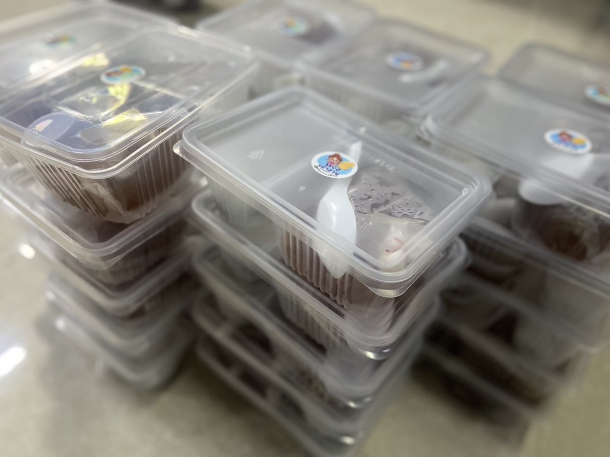 mamasungs's tweet photo. ฝาก รีทวิต🙏❤️
ขออนุญาตเปิดโดเนท น้ำเต้าหู้เย็นขวดละ 25 บาท
บัวลอยน้ำขิงชุดละ 40 บาท
 เพื่อนำไปให้ ♥️ PFC ♥️จิตอาสาแจกให้นุชผู้บริจาคเลือดในวันที่ 
30/11/68 อนุโมทนาบุญกับทุกท่านค่ะสาธุ🙏❤️
สนใจโดเนท dm มาได้เลยค่ะ ส่งให้ฟรีค่ะ 
@peckpalit 
#เป๊กผลิตโชค
#PeckPaLitchoke
#ตลาดนุช https://t.co/qSQd86YOWA