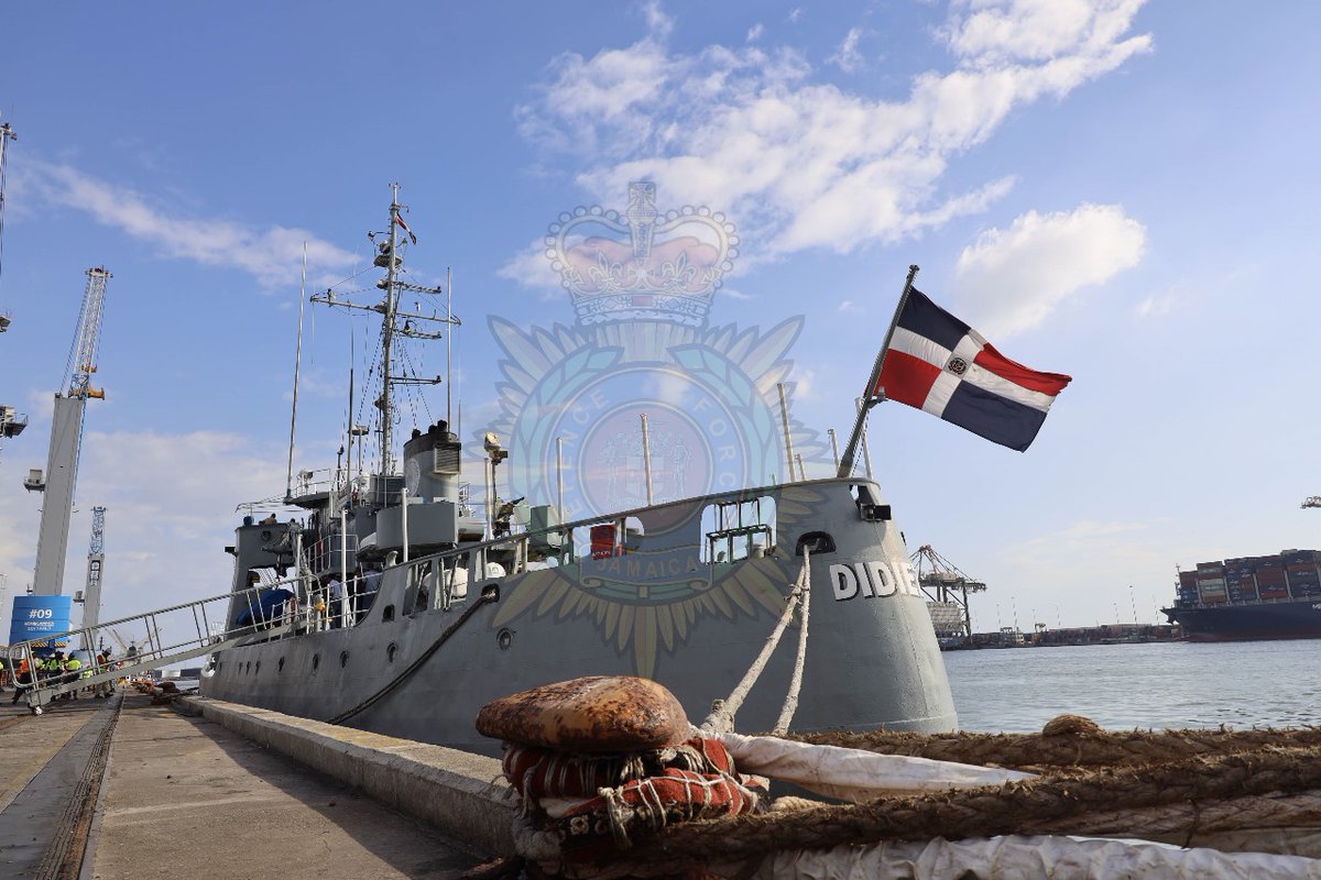 JDFSoldier's tweet image. MORE HELP IS COMING FOR JAMAICA

Two vessels from the Dominican Republic docked at our ports earlier today carrying relief supplies for Jamaicans.

The support by our defence partners have been tremendous since the passage of Hurricane Melissa.