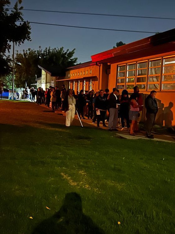 PizzaToThePolls's tweet photo. Have a pizza my heart 😻 5525 N Lark Ellen Ave Azusa California

Or really 8 pizzas 

#DemocracyIsDelicious #ElectionDay https://t.co/Hhe9fGuimU