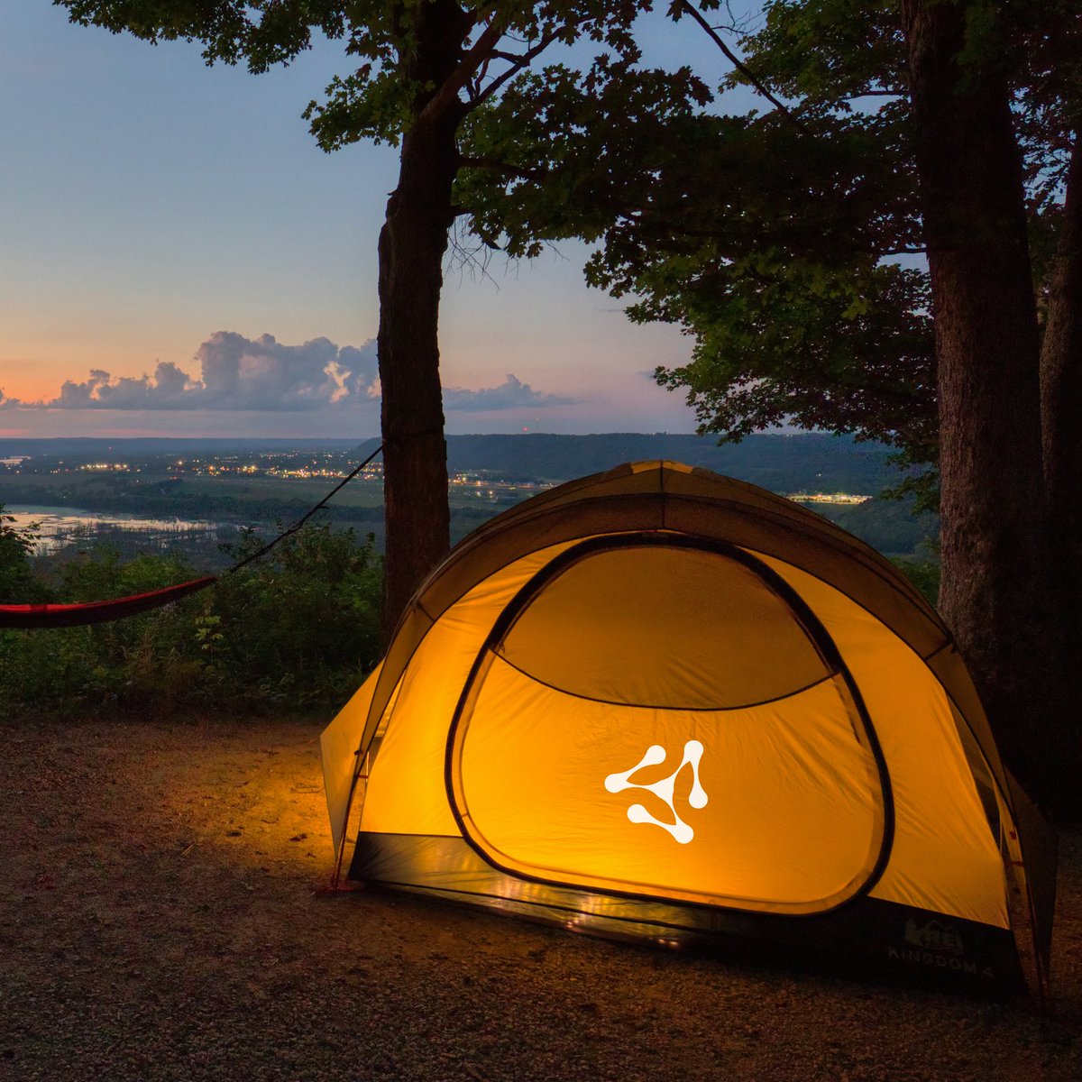 OfficialAIOS's tweet image. From a simple camp to a thriving ecosystem. This is just the beginning.#Web3 #Blockchain