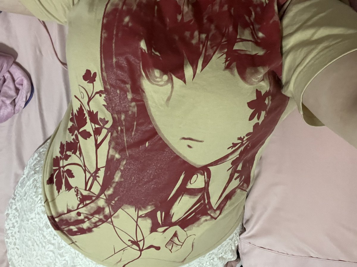 my boyfriend’s mom said she liked my shirt, another W for gateofsteiners