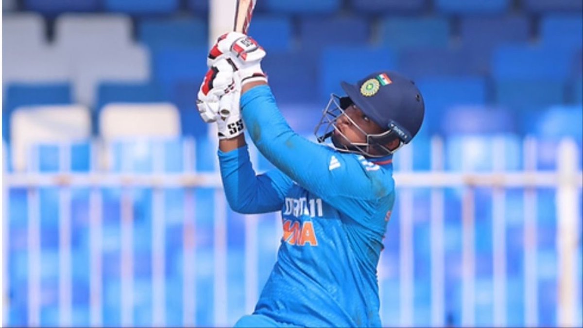 SinghS72228's tweet image. विस्फोटक बल्लेबाज वैभव सूर्यवंशी ने एक बार फिर कमाल की बल्लेबाजी करते हुए 
सभी का दिल जीत लिया है&apos;&apos; 

रणजी ट्रॉफी 2025-26 के प्लेट ग्रुप-बी मैच में मेघालय के खिलाफ ताबड़तोड़ बल्लेबाजी करते हुए अर्द्धशतक ठोका,,

 यह रणजी ट्रॉफी में उनकी पहली हॉफ सेंचुरी है !

मौजूदा रणजी ट्रॉफी…