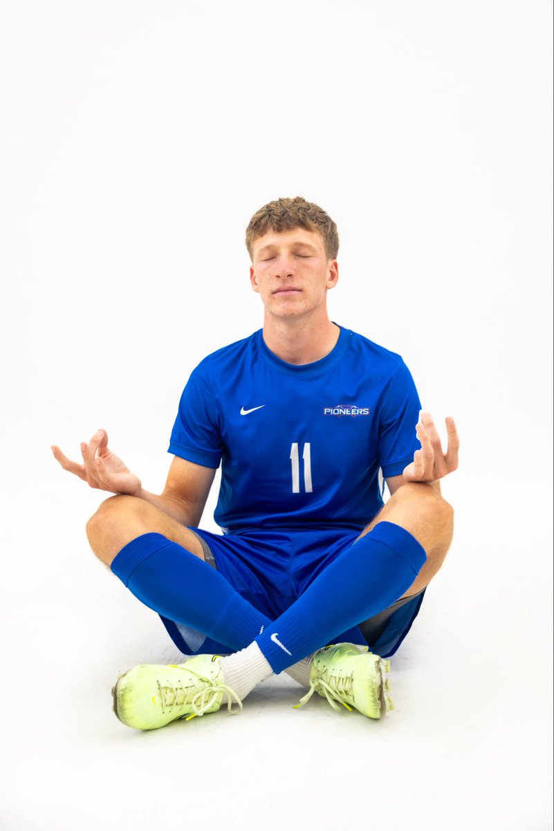 🚨HAT TRICK🚨⚽️ ⚽️⚽️
Danny Gutzwiller scores a first half hat trick! <a href="/UWPlattMSOC/">UW-Platteville Men's Soccer</a> leads UW-River Falls 5-0 at the half!