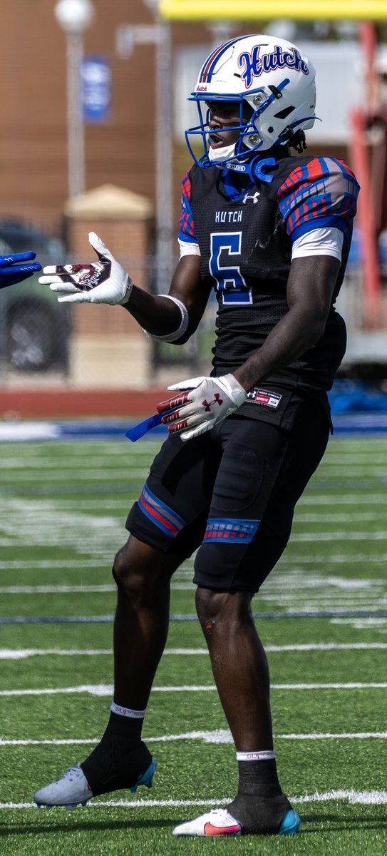 Derrick Salley <a href="/DerrickSalleyj1/">Derrick Salley jr</a> @ Hutch JuCo <a href="/BlueDragonsFB/">Hutchinson Blue Dragon Football</a> picks up <a href="/IlliniFootball/">Illinois Football</a> Offer <a href="/CoachDrewDallas/">Drew Dallas</a>