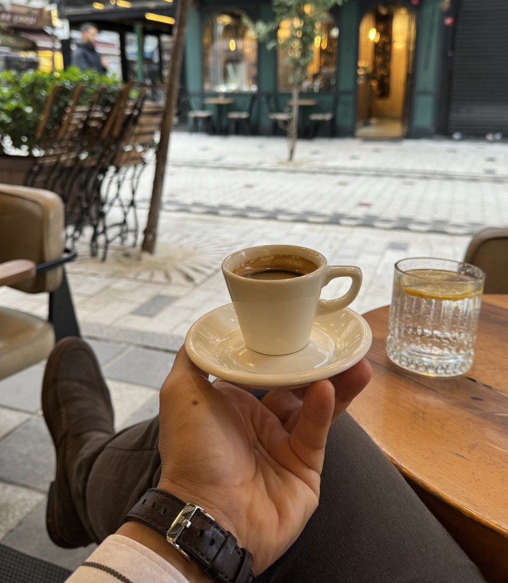 Explorerr_m's tweet image. Günaydın ☕️