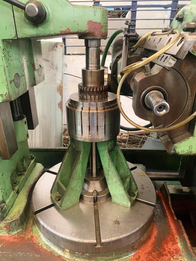 Prowin_corp's tweet image. TOS Gear Hobbing Machine
Contact - +91 9379825025 / 9342506669 / 9342122441.
Location - Bangalore
Make –TOS
Model –OF71
Max Dia. of Hobbed Spur Gear – 710mm
Max Width of Hobbed Spur Gear – 355mm
Min &amp;amp; Max Number of teeth 8 – 300
#prowin #prowincorp #usedmachine #machines 
#gear
