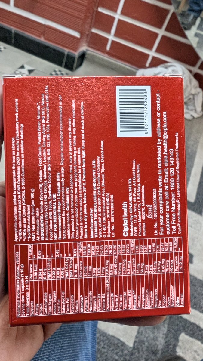manjit24x7's tweet image. Can anyone help me decoding this. Its a daily multivitamin capsule, under ingredients i find only Sugar/Glucose &apos;Vitamins&apos; and synthetic colours. Am i missing something here. Seriously asking.