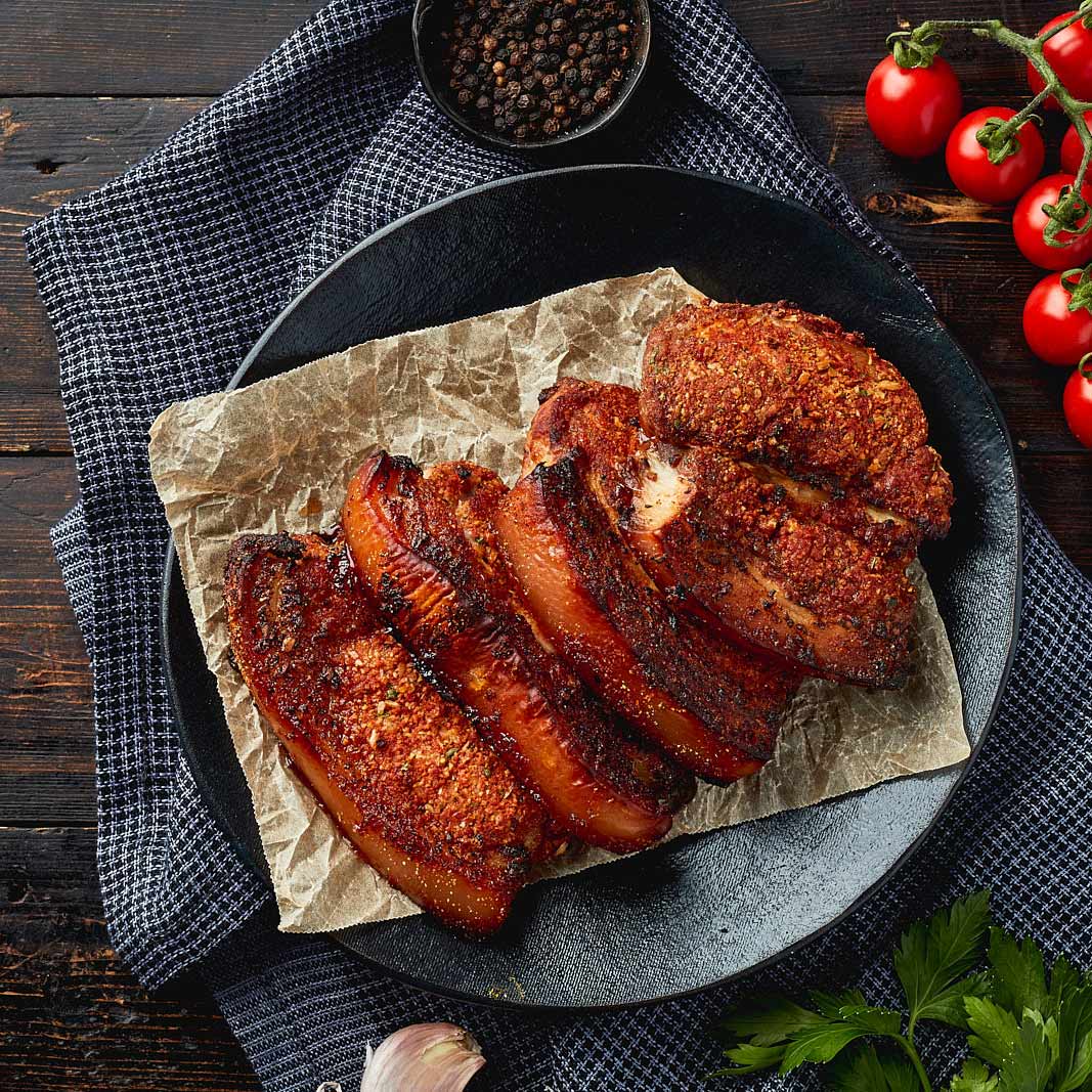 flavourmakers's tweet photo. Turn everyday pork chops into a gourmet favourite with our Roast Tomato &amp; Garlic Sprinkle. This rich blend of roasted tomato sweetness and bold garlic flavour adds depth, colour, and irresistible aroma to your crumbed pork chops. #createamazingalways #flavourmakers https://t.co/Zv3vyqxpPm