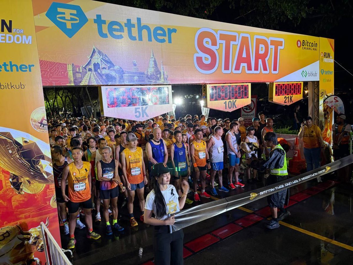 Tether_APAC's tweet image. Incredible weekend in Chiang Mai!
3,000+ runners, all races sold out 🏃‍♀️🔥

Proud to have sponsored the world’s first Bitcoin Half Marathon — celebrating movement, culture &amp;amp; freedom.

Powered by Bitcoin Chiang Mai Organization, supported by @tether_to