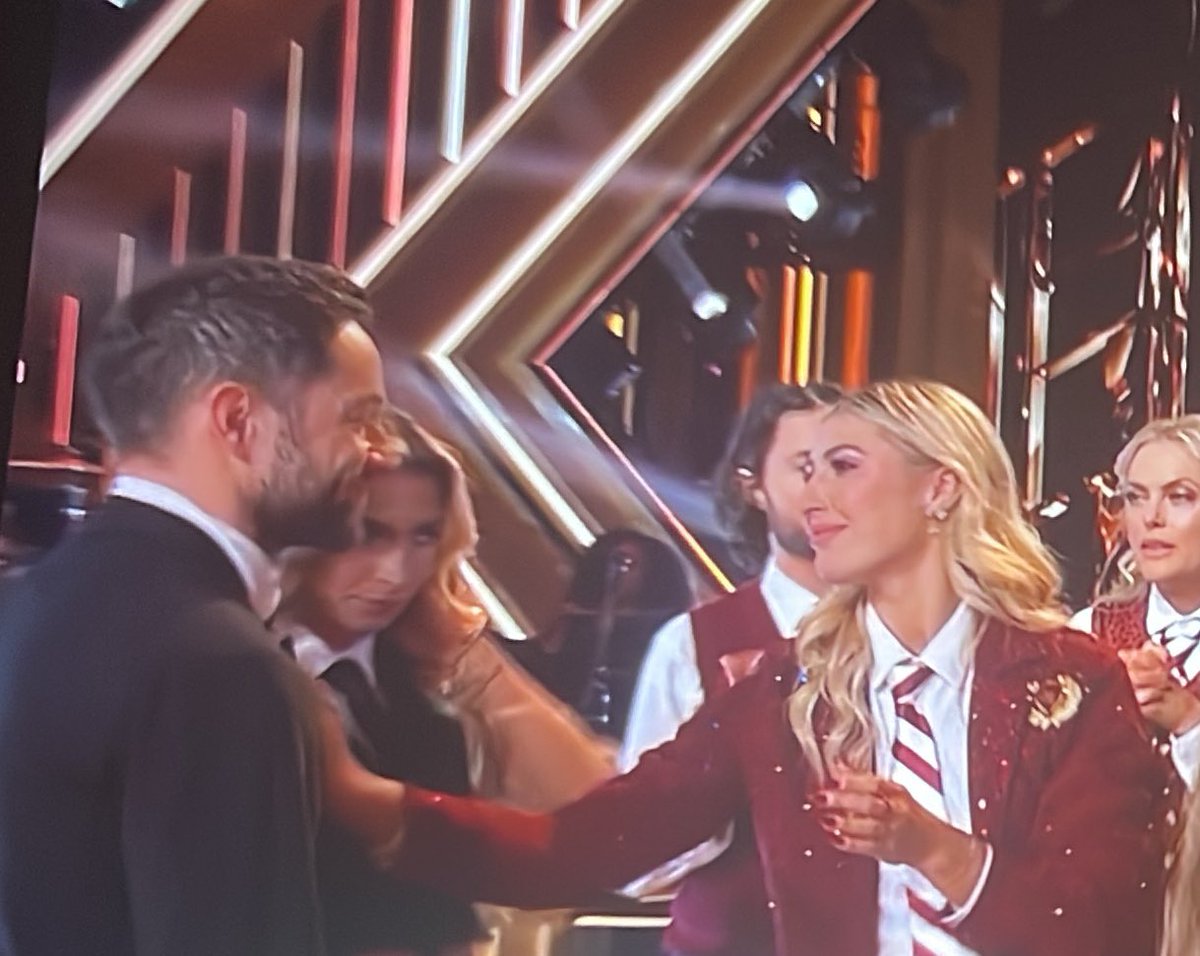 head taybrina⸆⸉🩰 tweet media